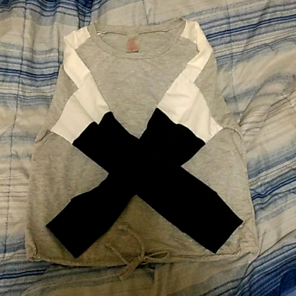 Black and white long sleeve